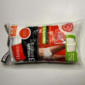 Hanes Men's Tagless Briefs in White